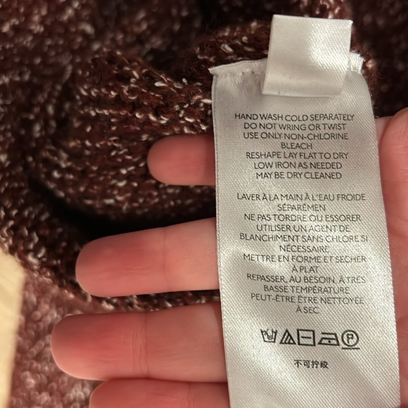 Sweater tunic in maroon - Picture 8 of 8